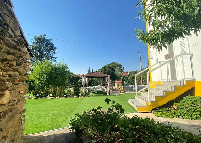 Casa de Férias Visitar I - Casa Inteira Familiar Bioucas